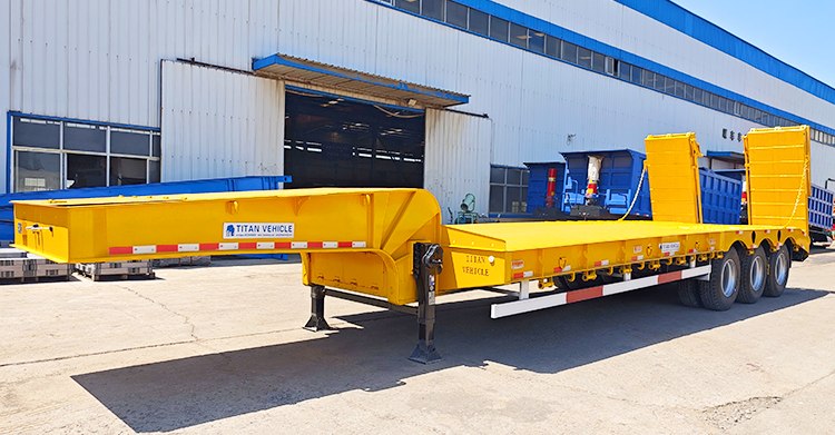 3 Axle Hydraulic Lowbed Trailer for Sale in Zambia