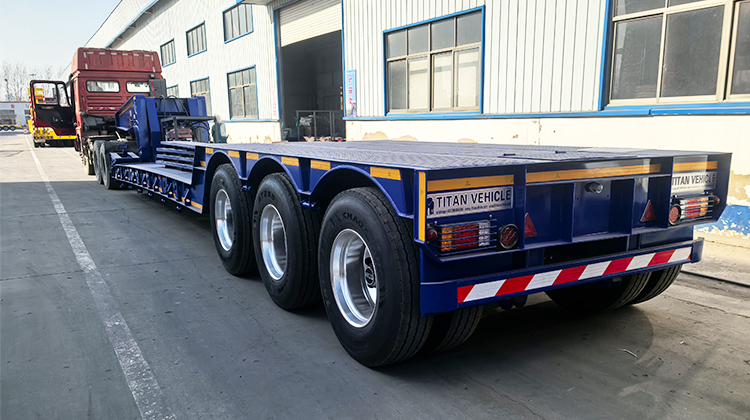 Tri Axle Removable Gooseneck Lowboy Trailer for Sale in Trinidad