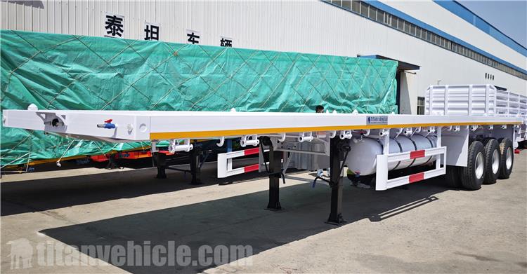 Tri Axle Flatbed Trailer for Sale In United Arab Emirates