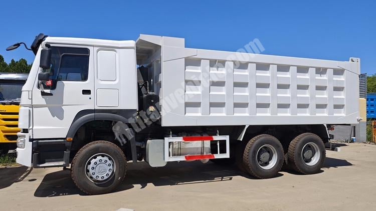 Sinotruk Howo Used 6x4 Dump Truck RHD for Sale in Zimbabwe