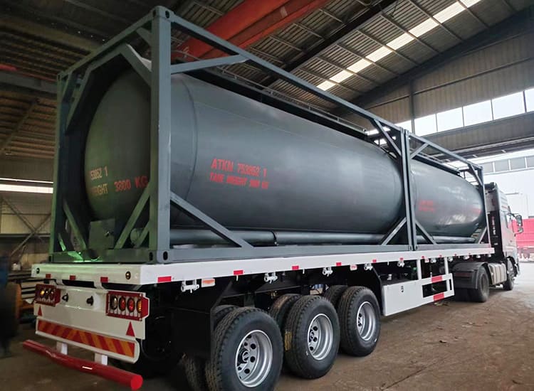 How much weight can haul with a triple axle trailer?